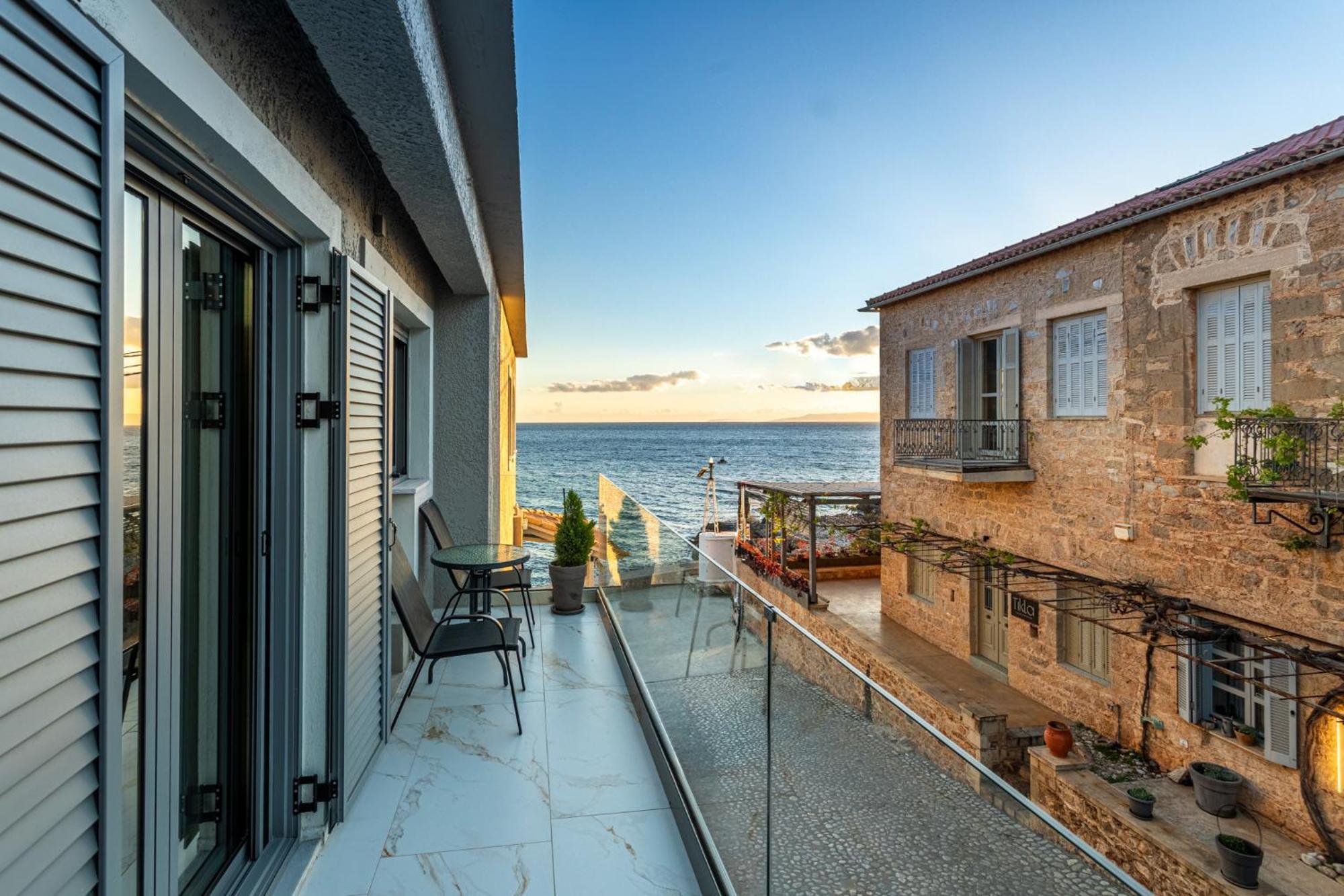 Marina Apartments Kardhamili Buitenkant foto